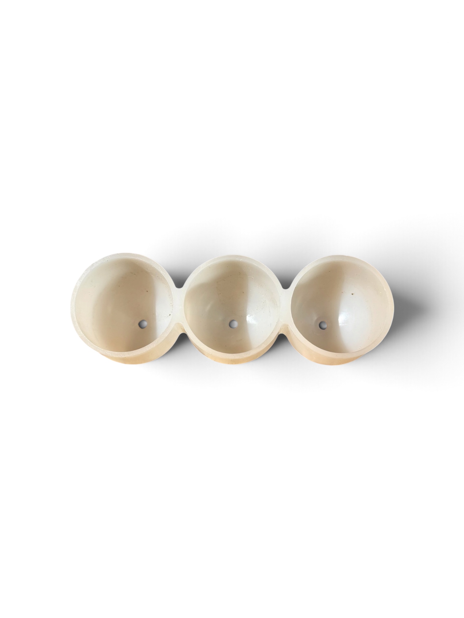 40mm Shallow Plastic Three-Round Shell Protector - Image 2