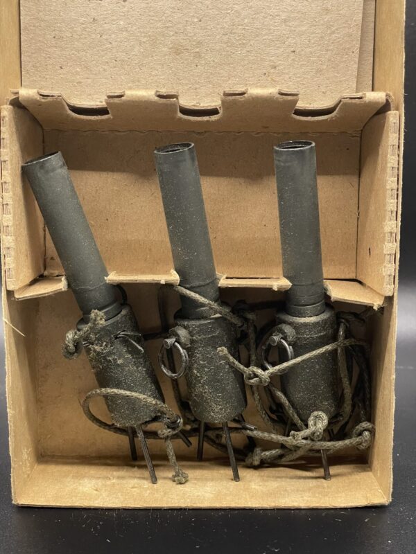 Bouncing Betty three prong type inert training fuse, three fuses in original box - Image 2