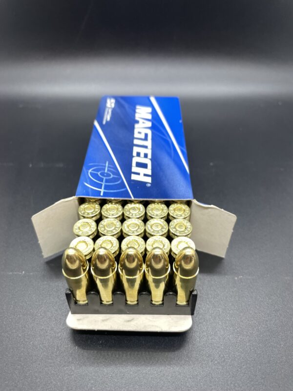 Magtech 9mm Brass case, 115 Grain FMJ ammo. 50 round Box